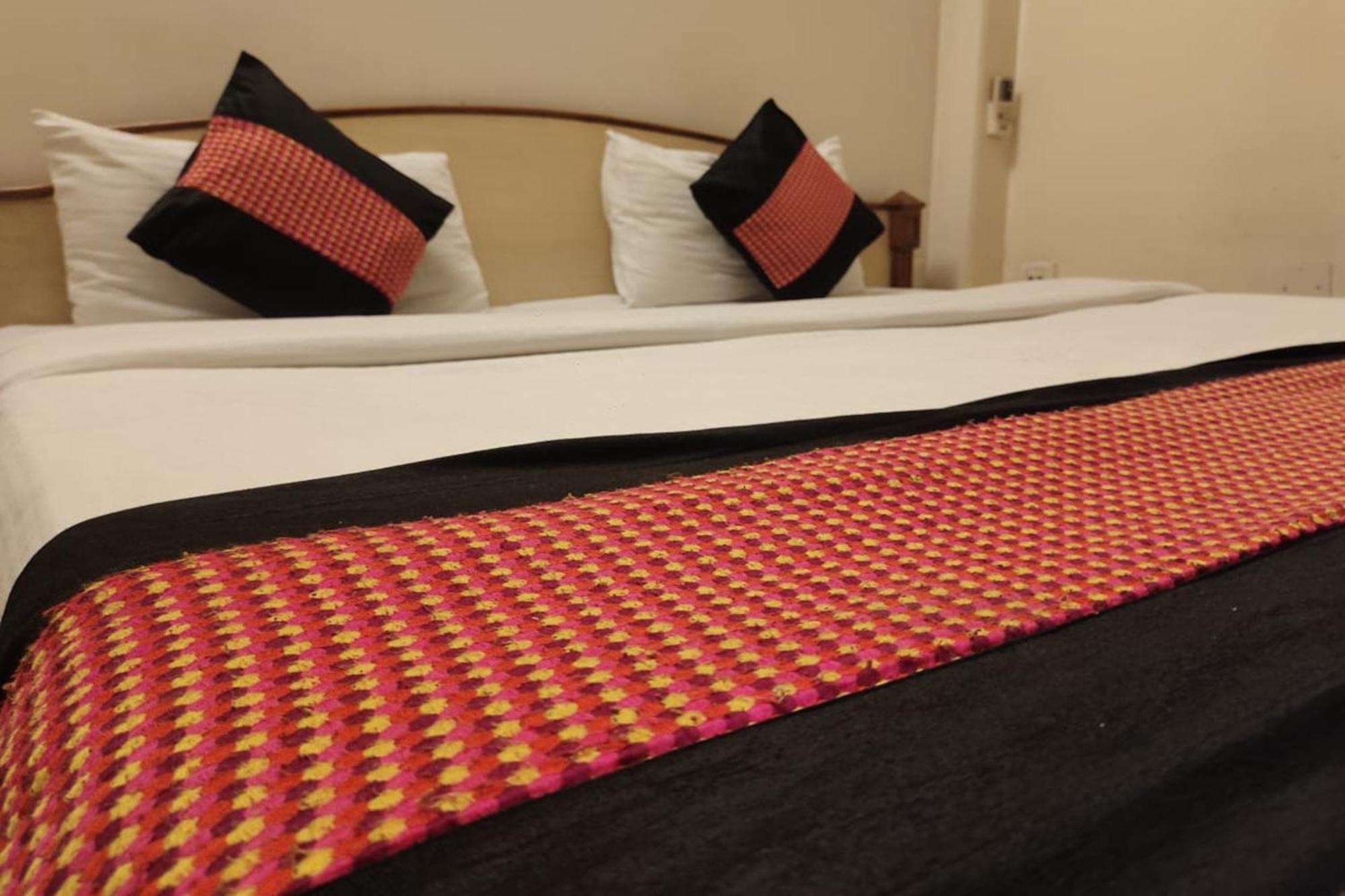 Hotel Rang Mahal Near Jaipur International Airport Dış mekan fotoğraf